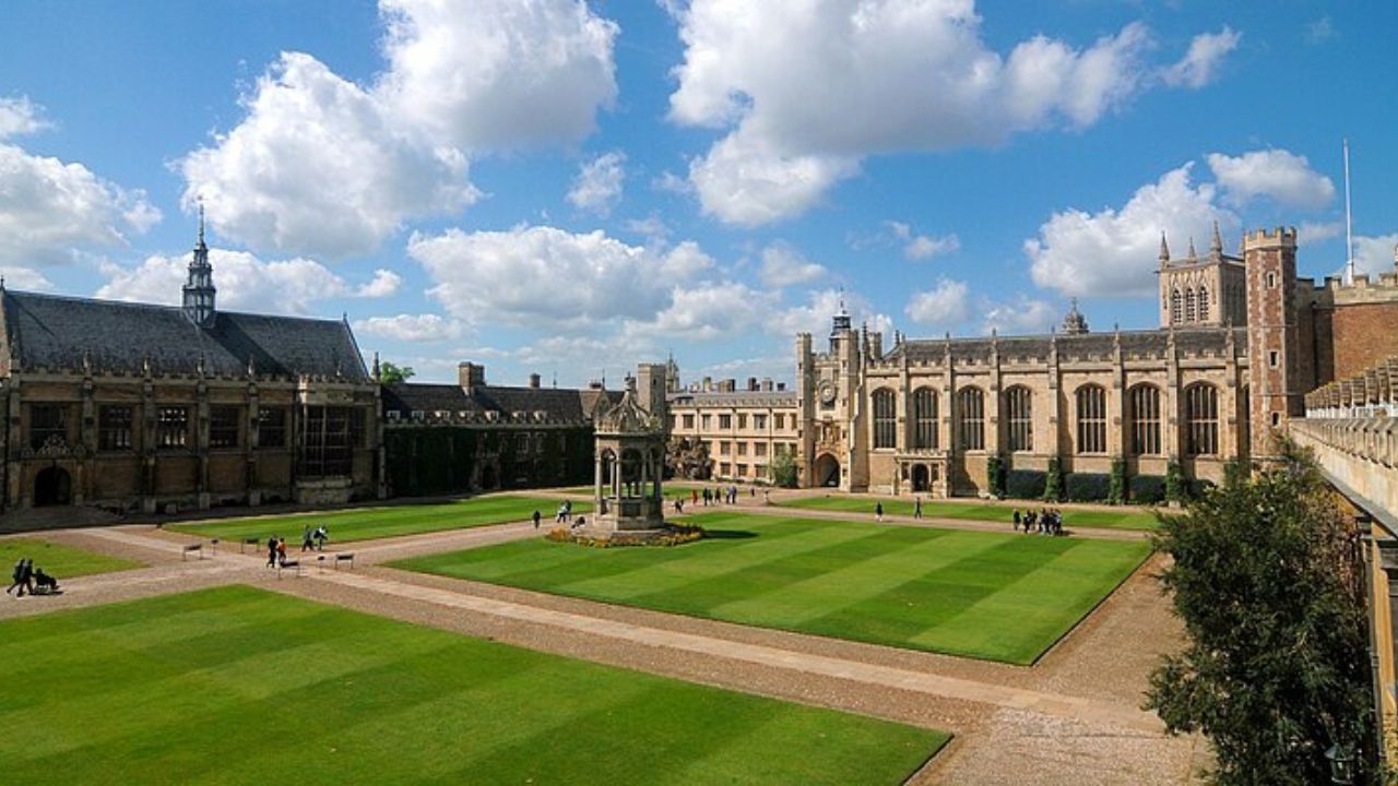 Cambridge University में पढ़ाई, भारतीय छात्रों के लिए एक सपना और इसके खर्चों का विवरण