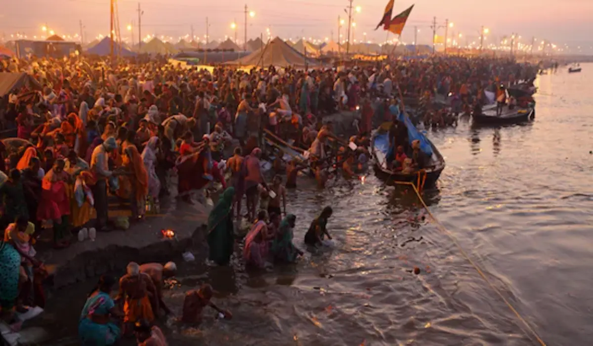 Maha Kumbh के अंतिम अमृत स्नान के दिन किसे मिल सकते हैं शुभ लाभ: जानें ग्रहों की स्थिति और राशियों पर प्रभाव