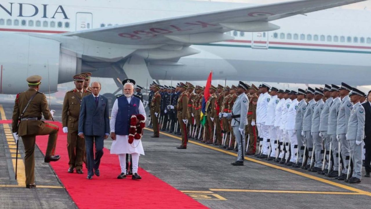 PM Modi का मॉरीशस दौरा, राष्ट्रीय दिवस समारोह में शिरकत करेंगे