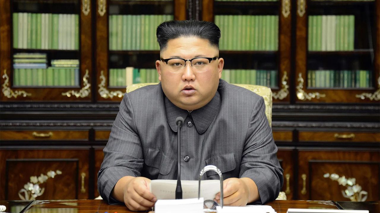 North Korean News: 5000 टन के युद्धपोत से उत्तर कोरिया ने दिखाई ताकत, क्या शुरू होने वाला है समुद्री संकट?